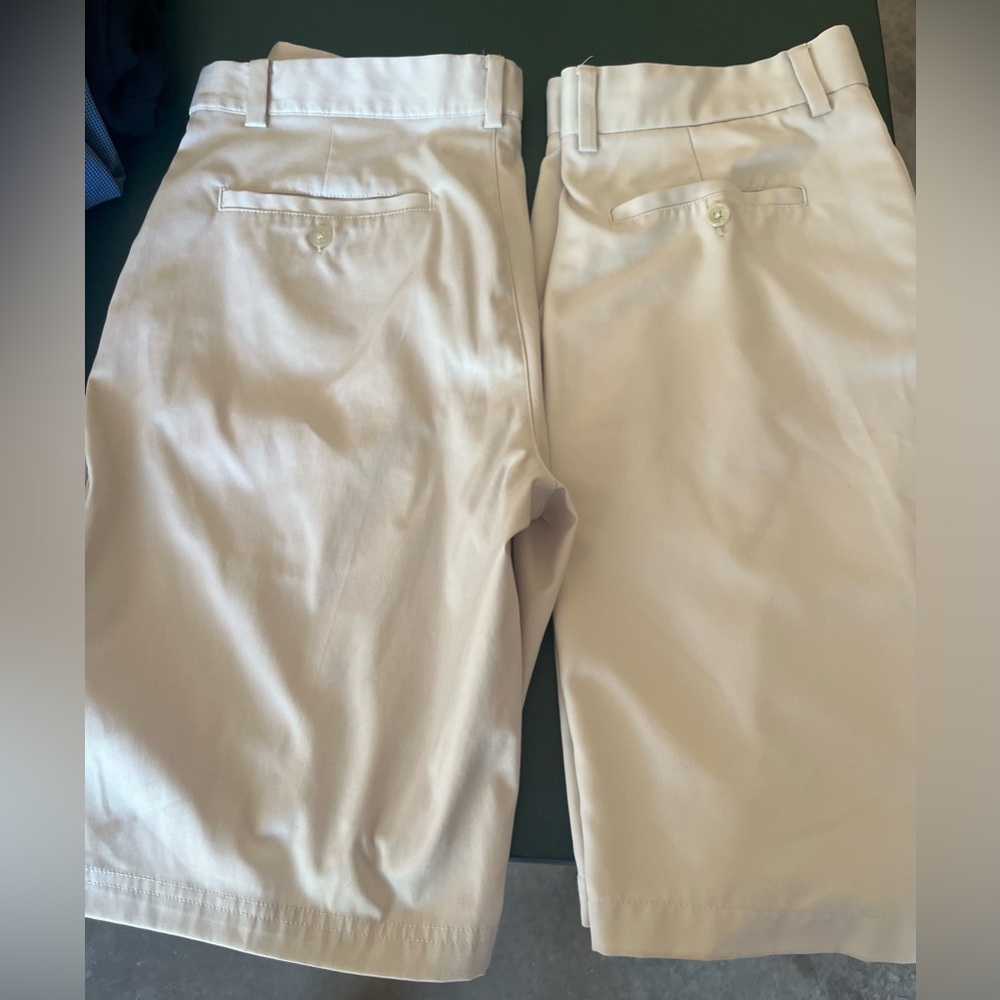 Nike and Greg Norman Sz 32 Mens Golf Shorts